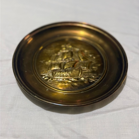 Vintage Brass Nautical Wall Plate - Picture 2 of 6